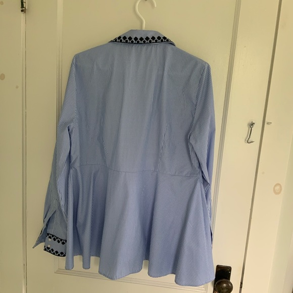 Fun Blouse by Zara - Picture 2 of 4